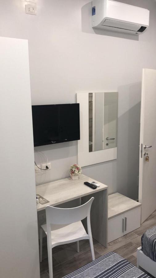 B&B Vittorio Emanuele Чиро-Марина Екстер'єр фото