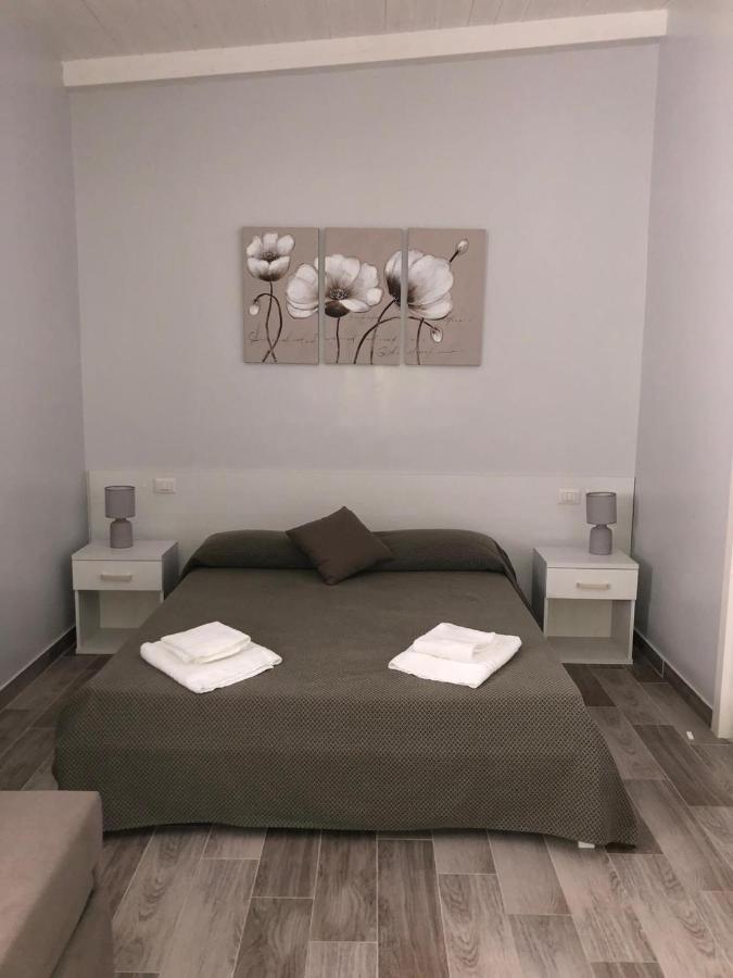 B&B Vittorio Emanuele Чиро-Марина Екстер'єр фото