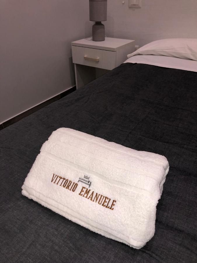 B&B Vittorio Emanuele Чиро-Марина Екстер'єр фото