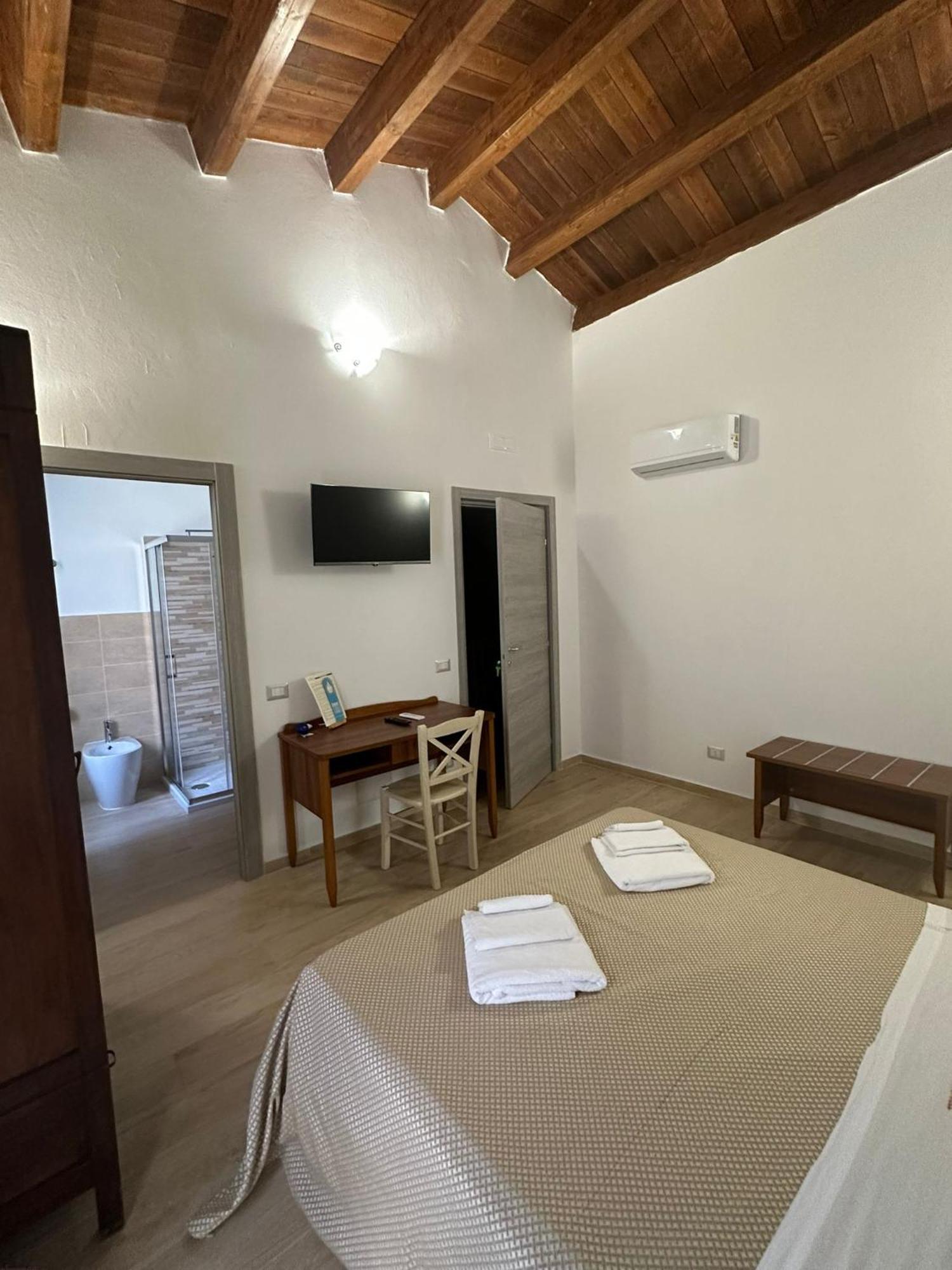 B&B Vittorio Emanuele Чиро-Марина Екстер'єр фото